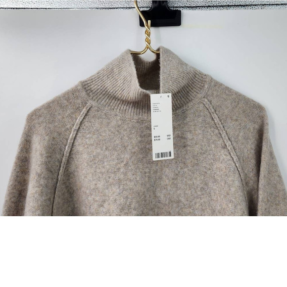 New Urban Outfitters Kyla Cropped Turtleneck Sweater Small - Picture 6 of 11